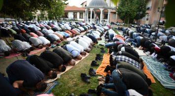 Ceremonia e faljes së namazit të Kurban Bajramit në Xhaminë e Madhe në Prishtinë - 11.08.2019
