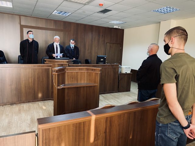 Shpallja e vendimit ndaj Refik Latifajt ne gjykaten e Gjilanit