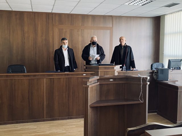 Shpallja e vendimit ndaj Shukri Aliut ne Gjykaten e Gjilanit