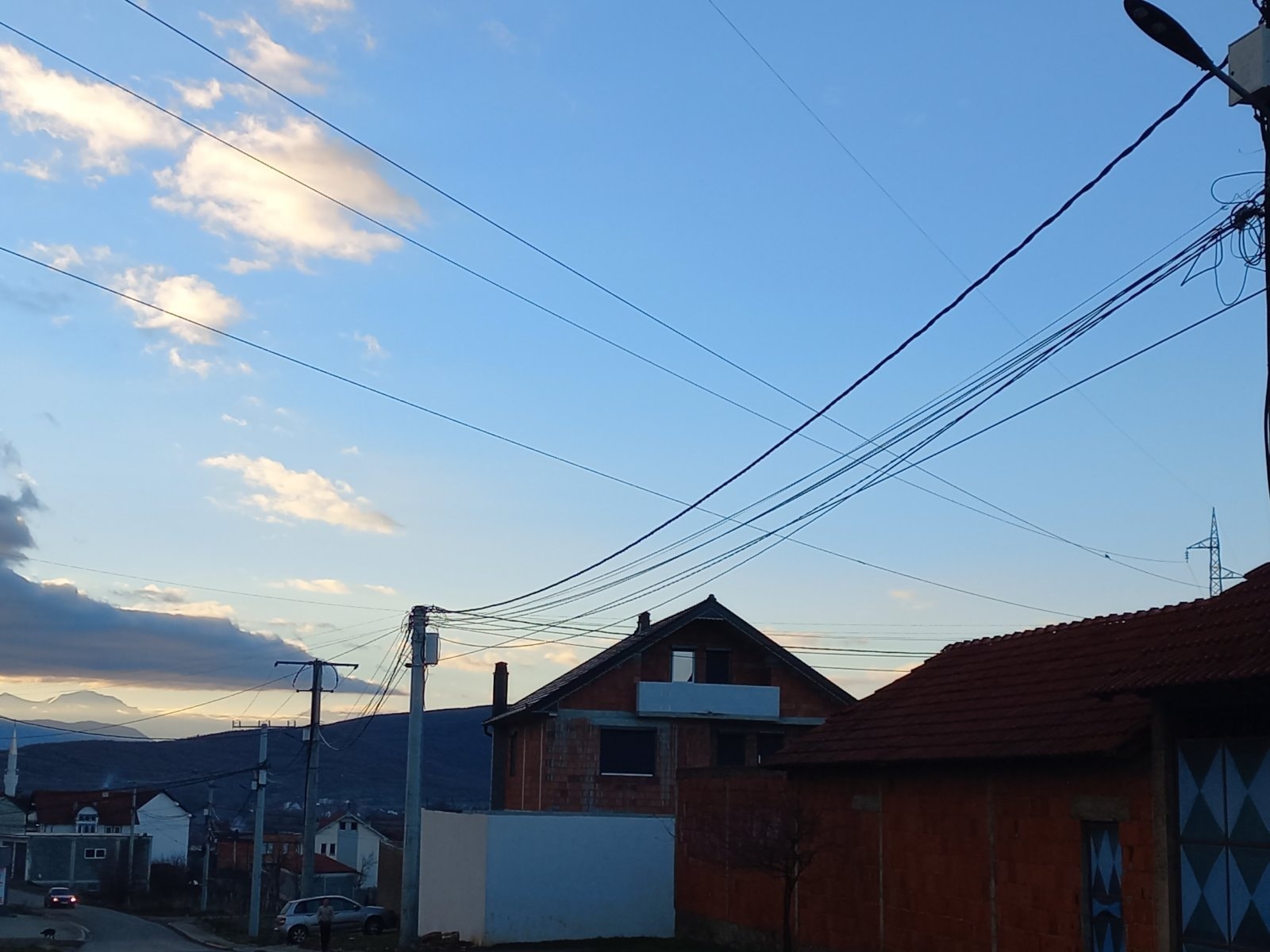 KEDS-i instalon detektor për lokalizmin e prishjeve në linjën Prizren-Zhur