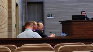 Dy prokurorët Atdhen Dema dhe Valdet Gashi në seancë