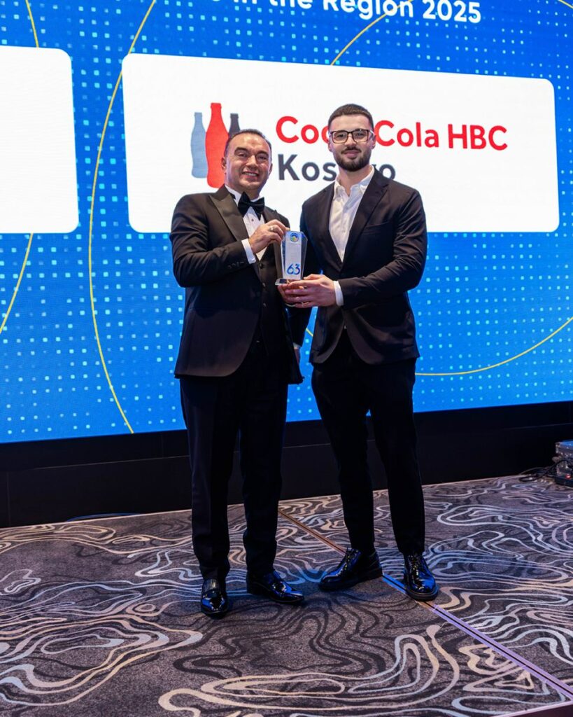 Prishtinë  gjykimi i arsimtarit që akuzohet se flamurin kombëtar dhe plisin i hodhi në shportën e mbeturinave  çfarë dëshmoi zv drejtori i shkollës 