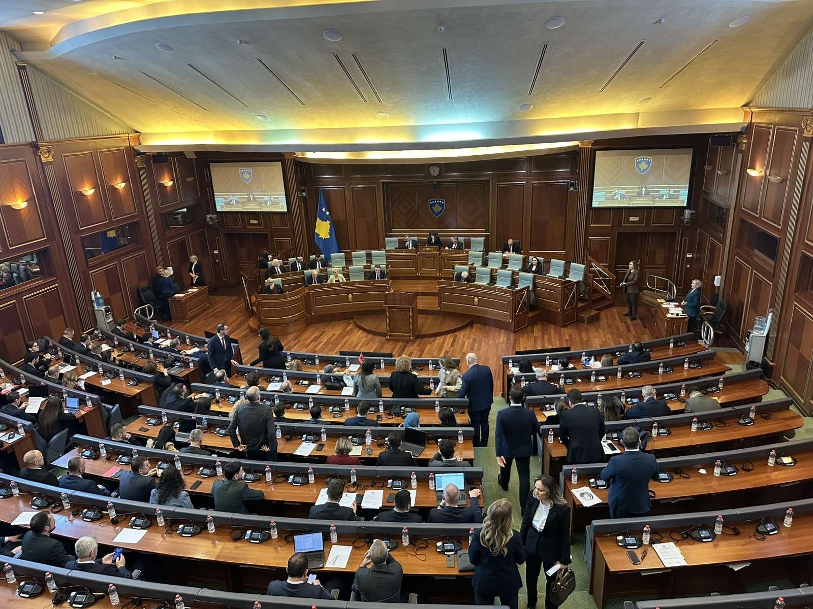 Opozita kritikon mënyrën e thirrjes së seancës “për diskutim për zgjedhjen e presidentit”