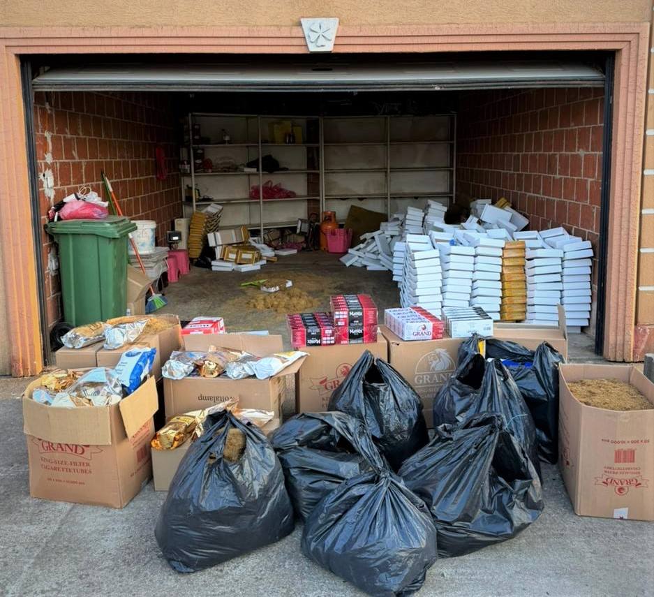 Policia zbulon një rast të kontrabandës së mallrave, sekuestron 91 kg duhan e 27 mijë copë filtra të cigareve