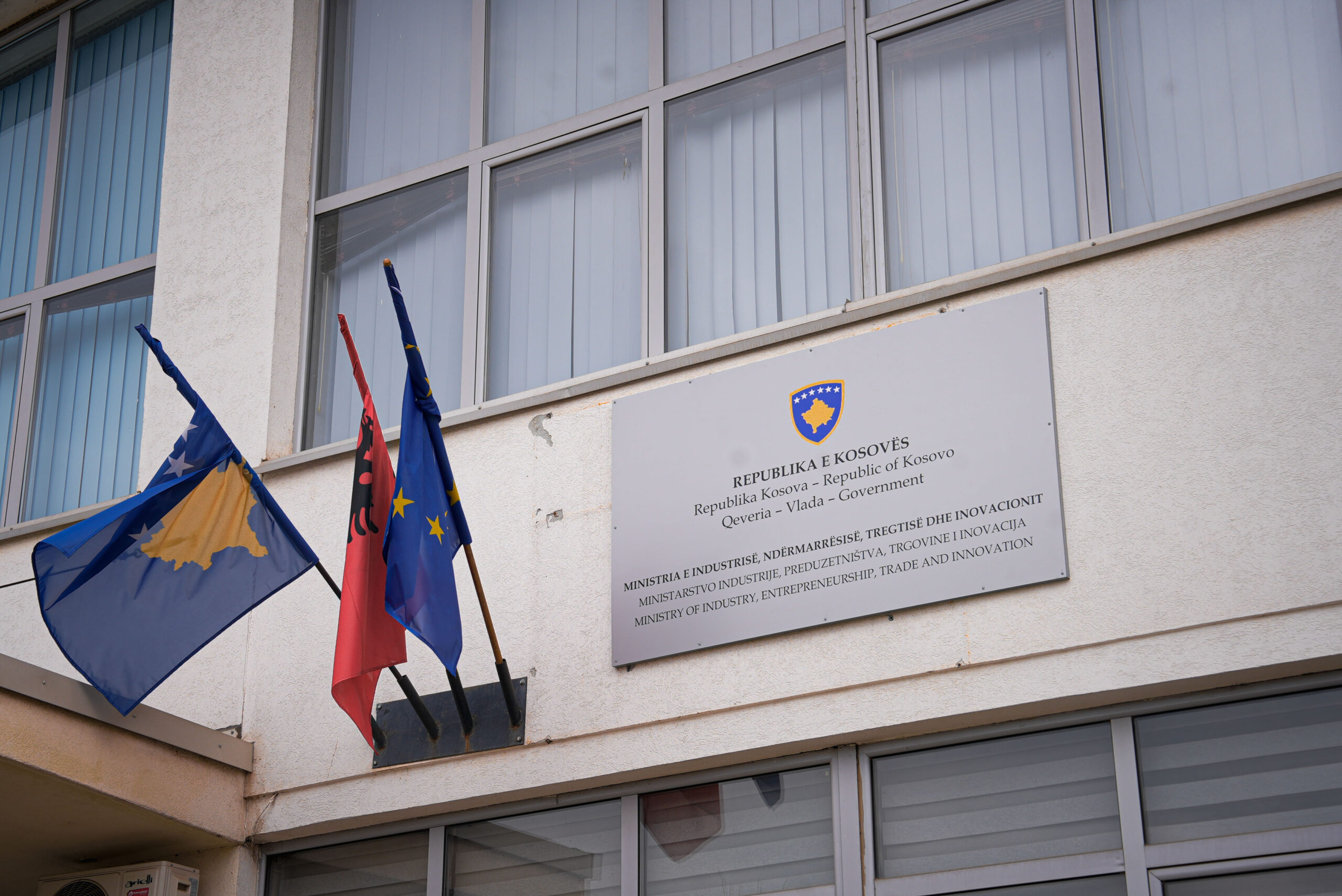 Ndërrimi i shpeshtë i u.d. Sekretarëve të Përgjithshëm të MINT, sot u caktua Artan Demolli