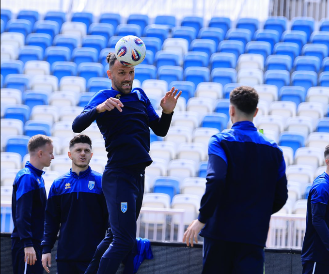 Kosova zhvillon stërvitjen e fundit në “Fadil Vokrri” para nisjes për në Sllovaki