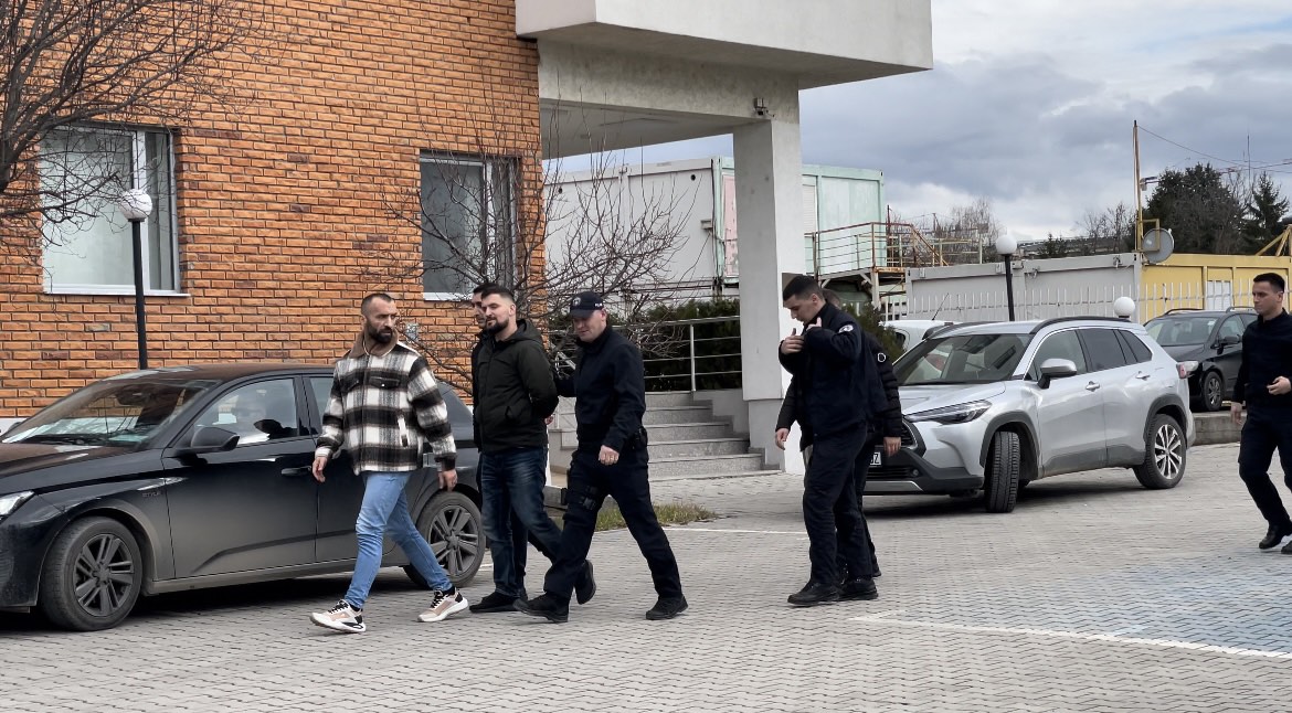 I vazhdohet paraburgimi Agim Gërbeshit, i dyshuar për detyrim dhe armëmbajtje pa leje