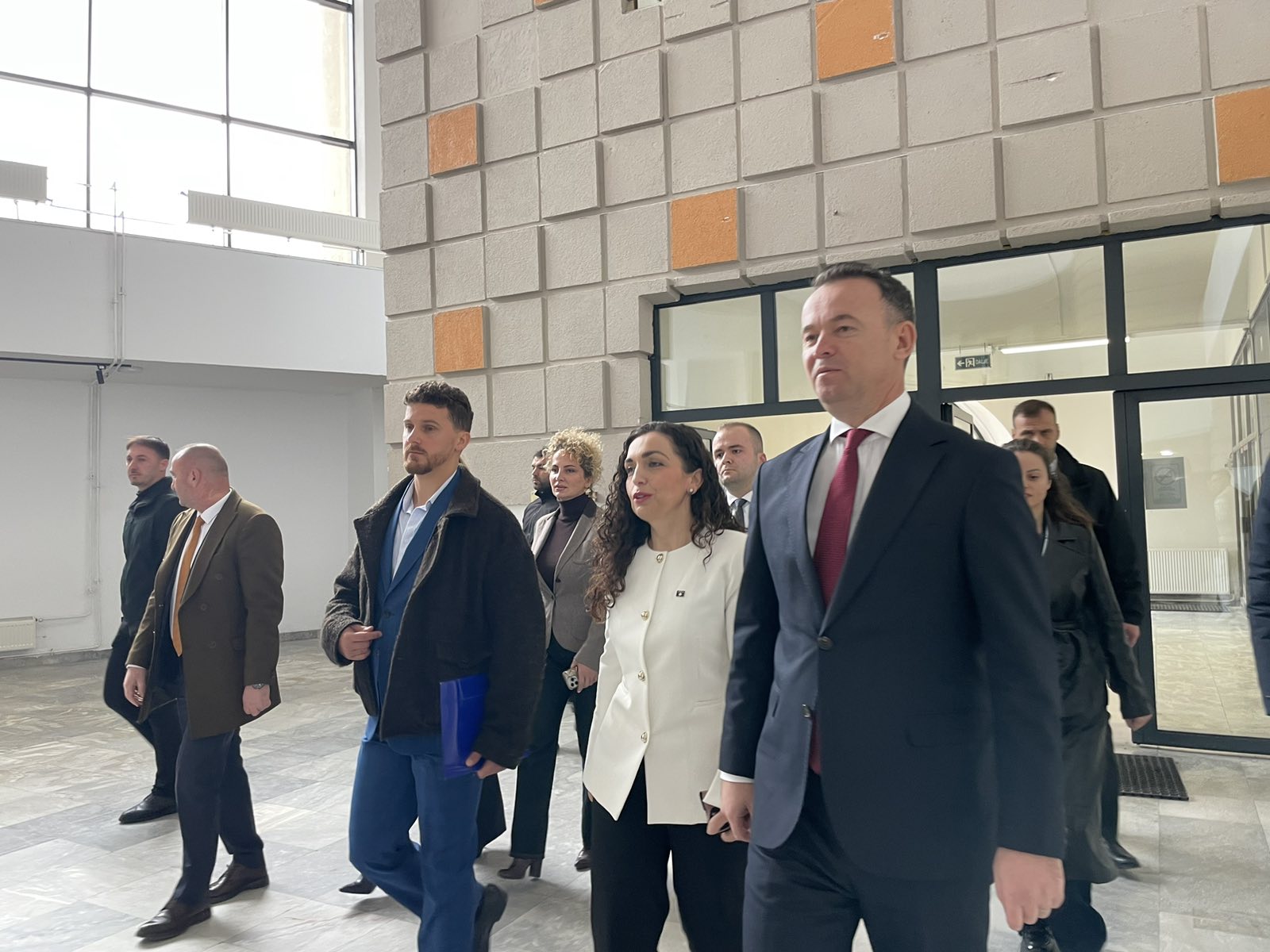 Presidentja Osmani mohon se po bën fushatë: Janë vetëm takime falënderimi me qytetarët