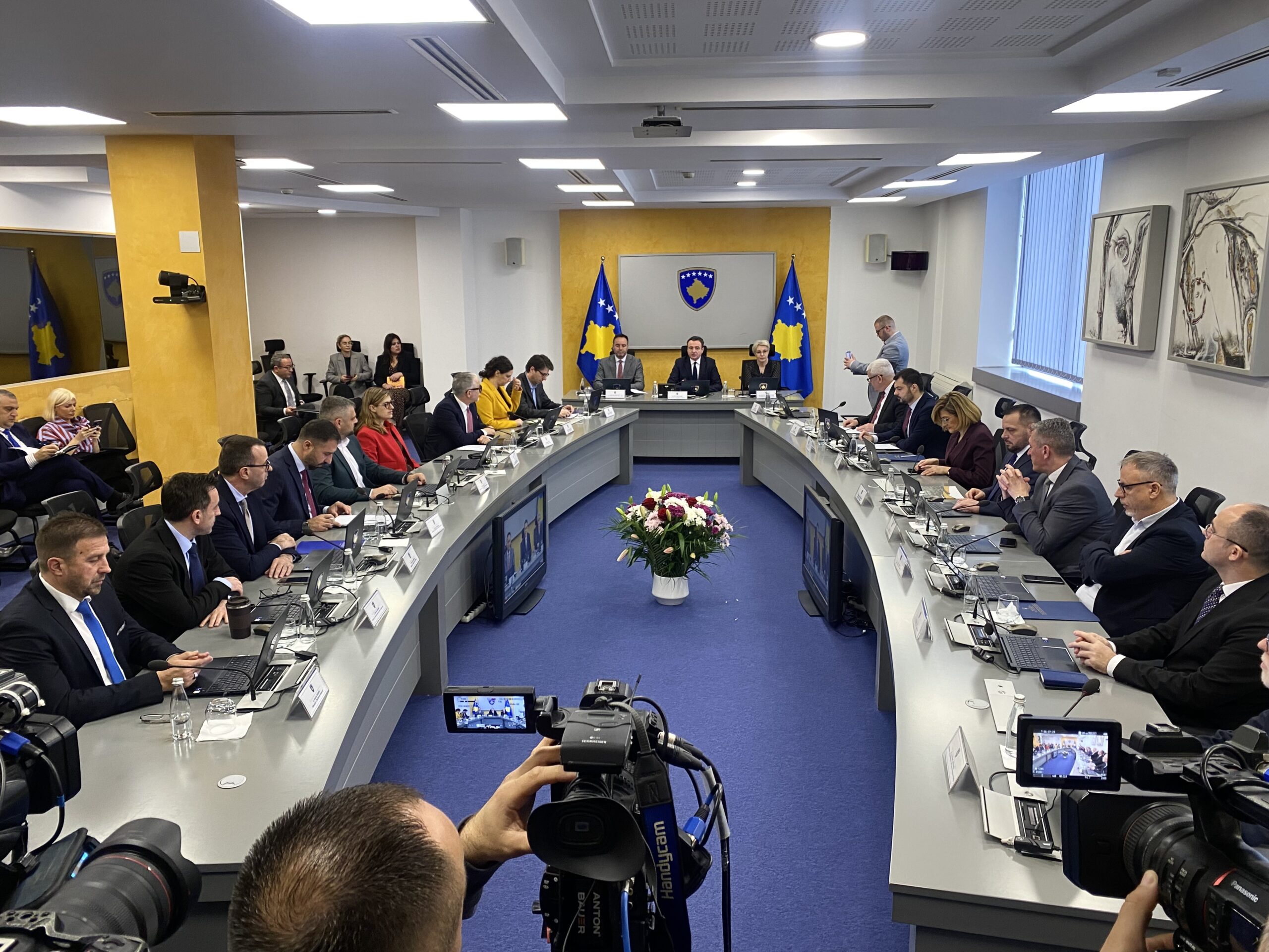 Qeveria miraton Projektligjin për masat e përkohshme të produkteve themelore në rastet e destabilizimit të tregut