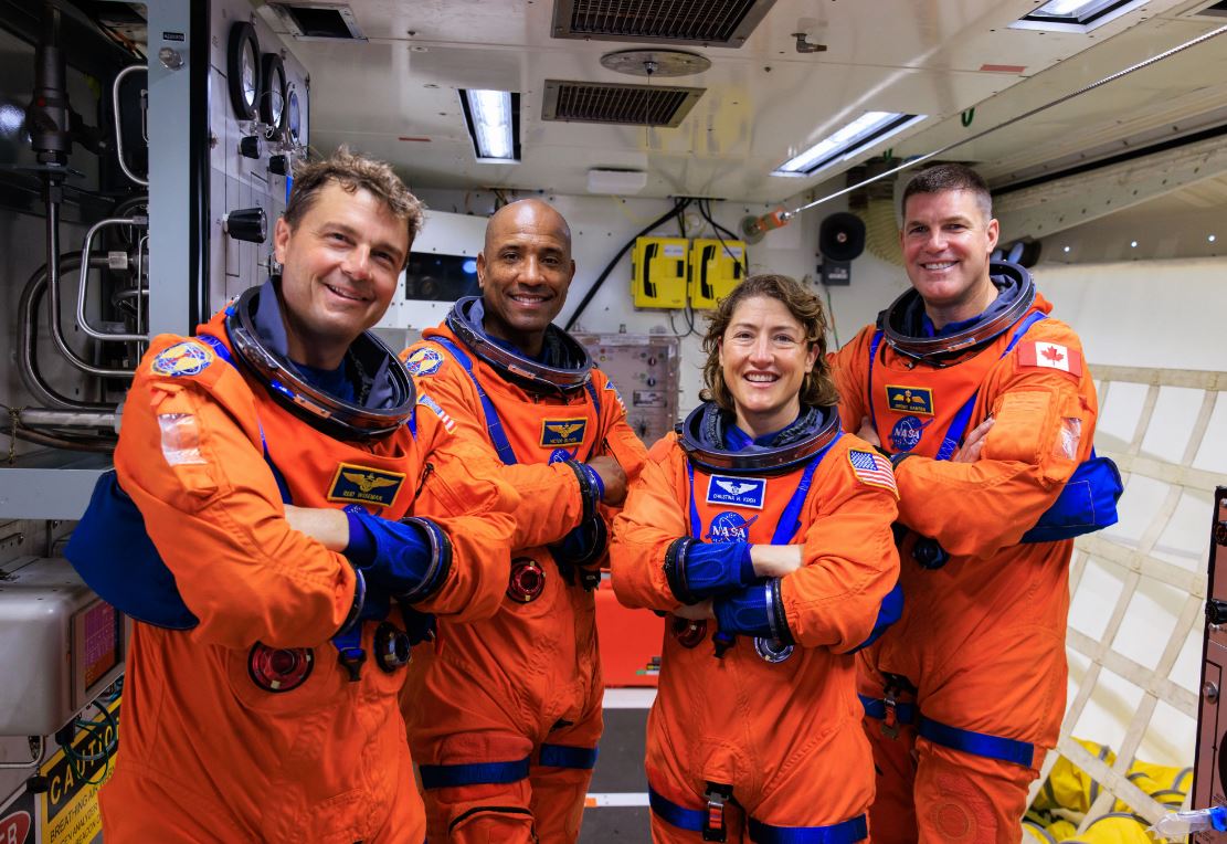 Katër astronautët e NASA-s thyejnë rekordin e udhëtimit më të largët nga Toka