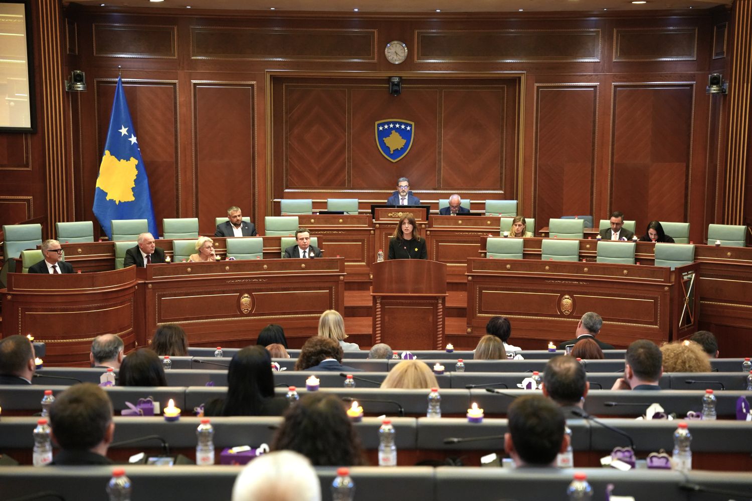 Kuvendi shënoi Ditën Memoriale për të Mbijetuarit e Dhunës Seksuale të Luftës