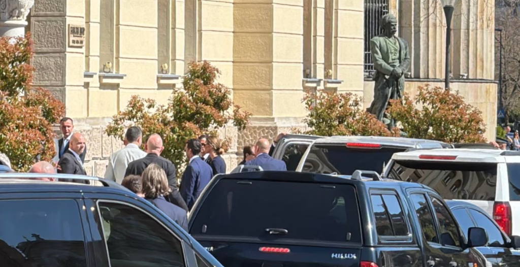 Djali i Trumpit viziton Banjallukën