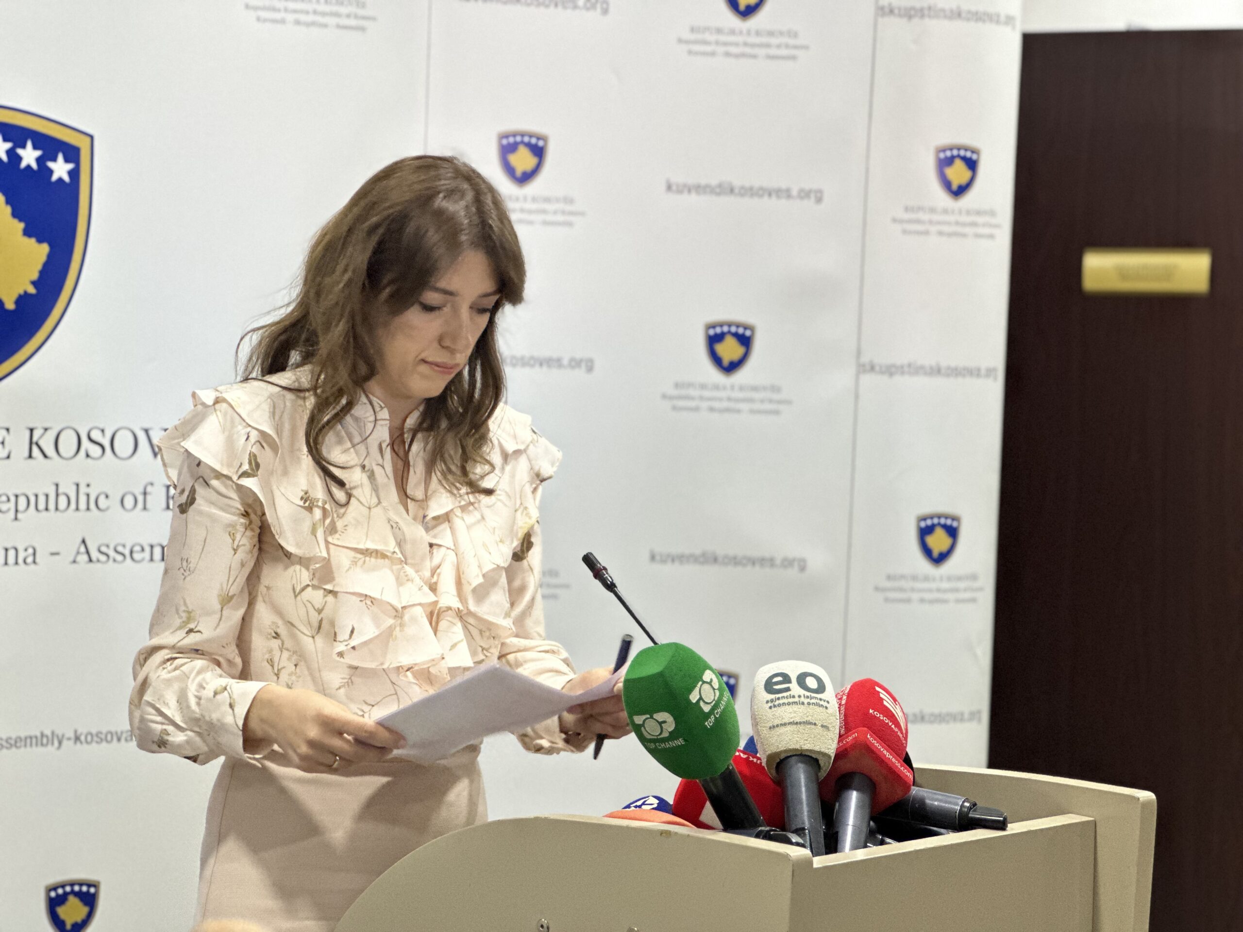 Haxhiu: Emërimi i anëtarit të fundit të KQZ-së do duhej të përfundohej nga Vjosa Osmani