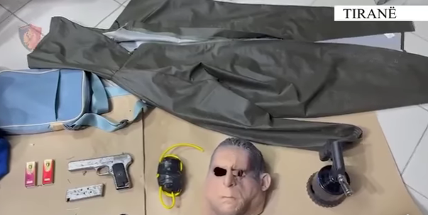 Parandalohet një ngjarje e mundshme kriminale në Tiranë, arrestohet i dyshuari