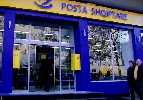 Mesazhet mashtruese në emër të Postës Shqiptare rrisin rrezikun për qytetarët