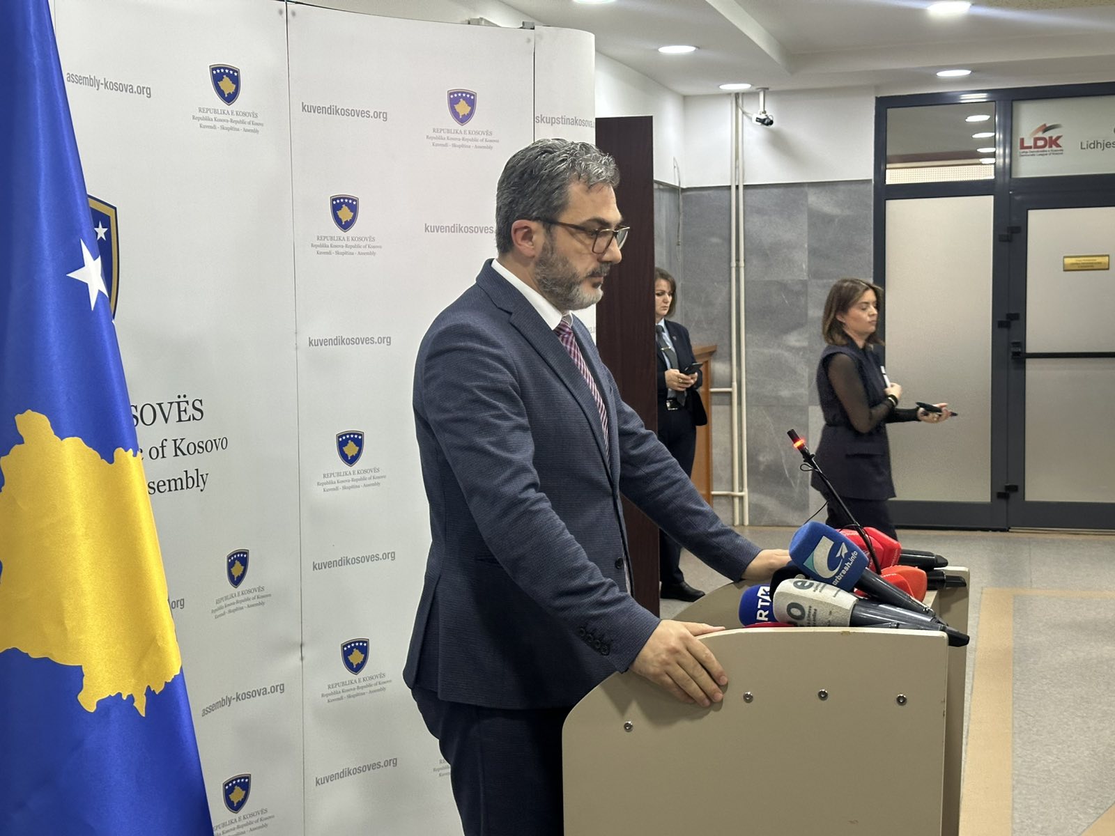 Kuvendi mblidhet të premten, zgjedhja e dy gjyqtarëve kushtetues në mesin e tri pikave të rendit të ditës