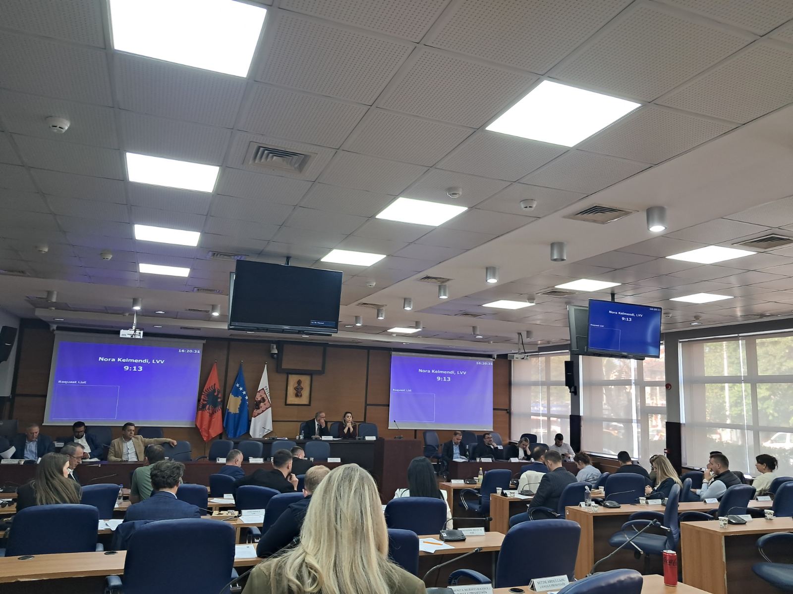 Kriza e ndërmarrjes “Prishtina Parking” nxit debate në Kuvendin Komunal të Prishtinës